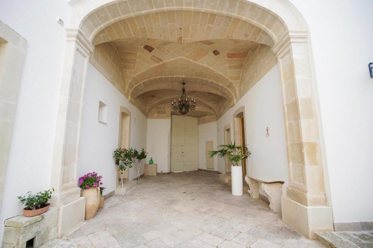 Bed and Breakfast Dimora La Fuga Zollino Экстерьер фото